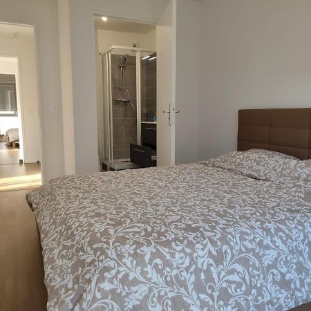 שאווילי-לארו Chambre Privee Dans Un Nouvel Appartement Partage Pres De Paris Avec Parking Gratuit מראה חיצוני תמונה