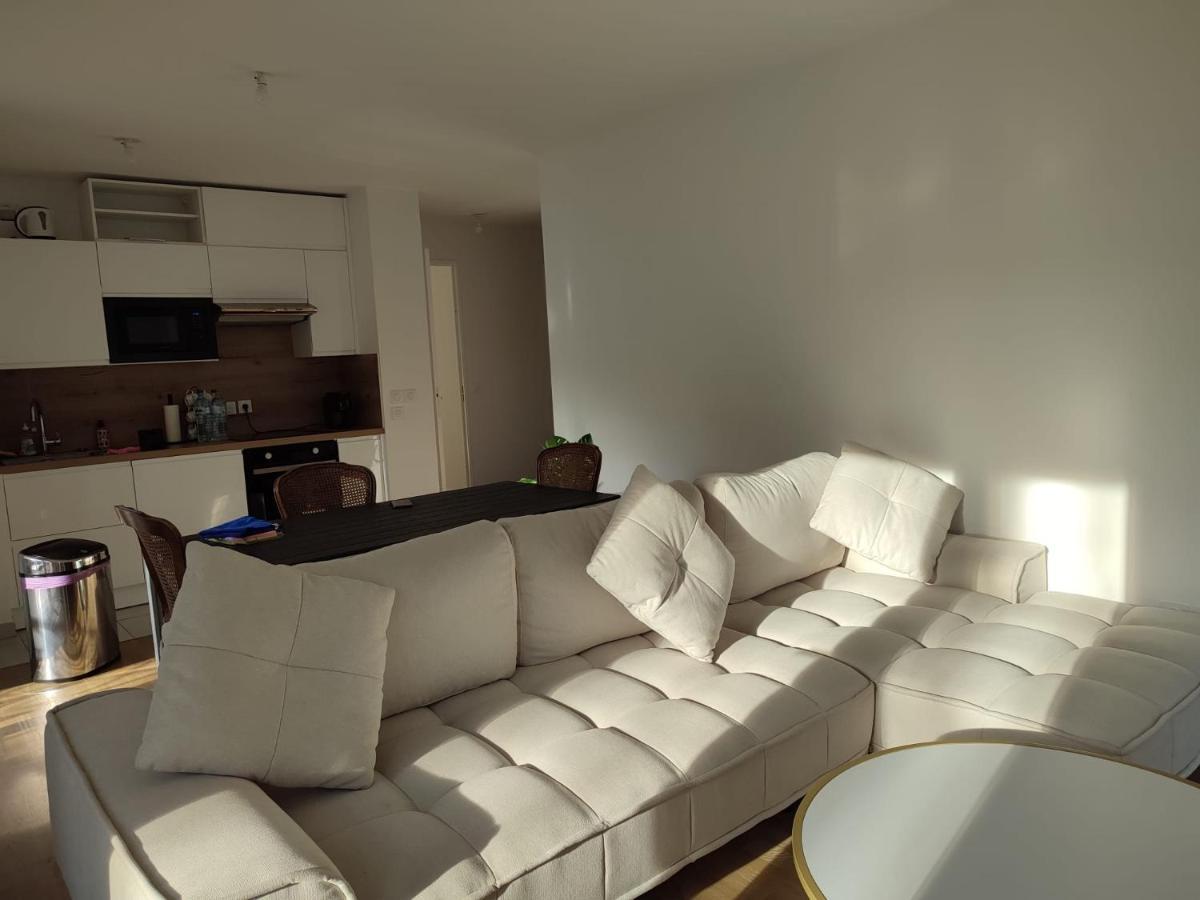 שאווילי-לארו Chambre Privee Dans Un Nouvel Appartement Partage Pres De Paris Avec Parking Gratuit מראה חיצוני תמונה